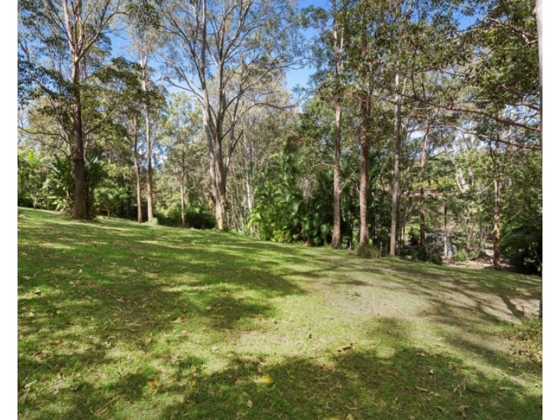 13 Evergreen Drive, Elanora QLD 4221