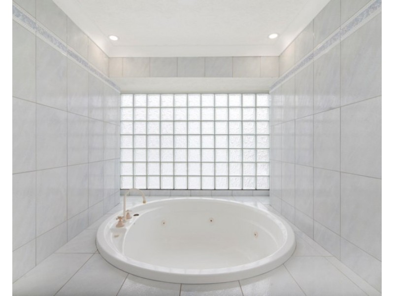 1/8 Fenton Place, Currumbin QLD 4223