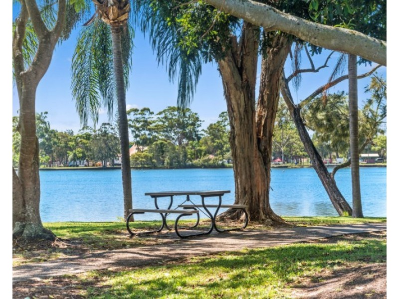 2/63 Laguna Avenue, Palm Beach QLD 4221