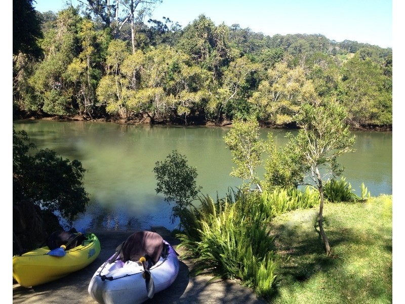 8 Tierney Drive, Currumbin Waters QLD 4223