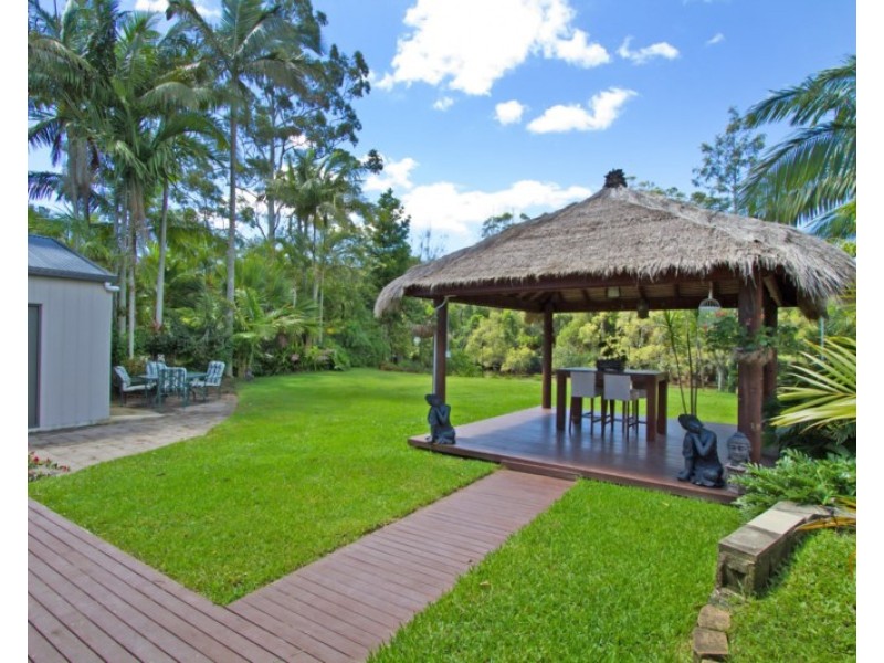 8 Tierney Drive, Currumbin Waters QLD 4223