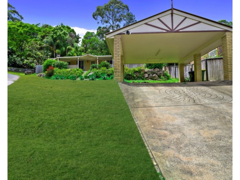 33 Balsa Street, Elanora QLD 4221