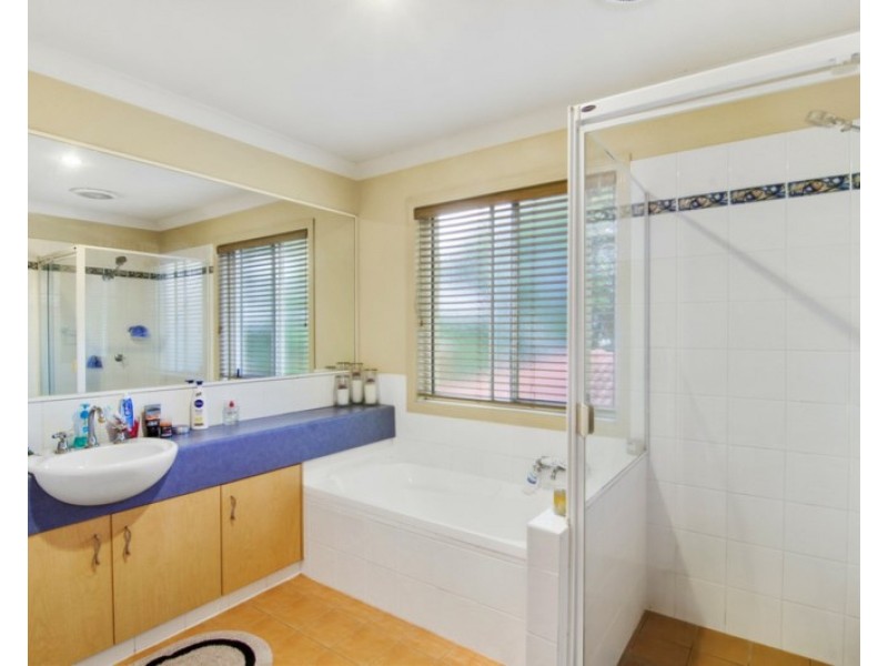 2/62 Palm Beach Avenue, Palm Beach QLD 4221