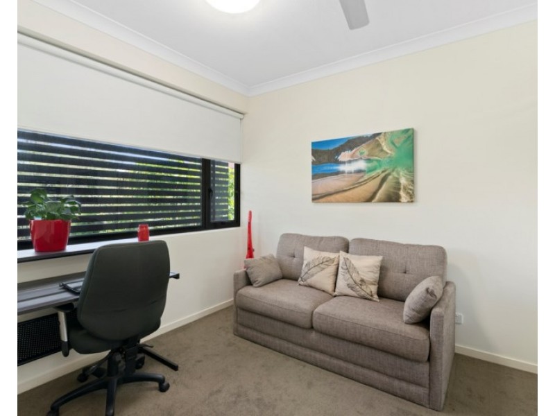 5/2 Tallebudgera Drive, Palm Beach QLD 4221