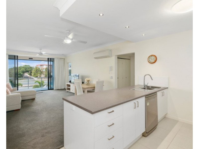 5/2 Tallebudgera Drive, Palm Beach QLD 4221