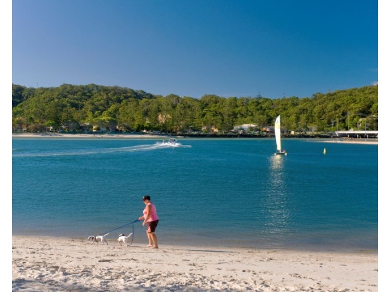 5/2 Tallebudgera Drive, Palm Beach QLD 4221