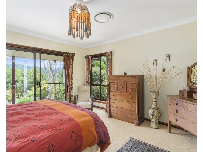 6 Fresco Court, Tallebudgera Valley QLD 4228