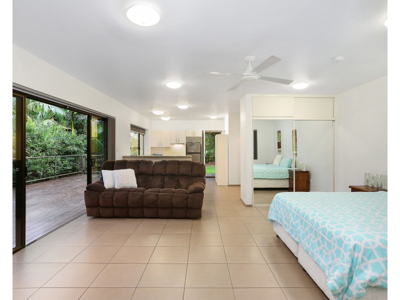 208 Tierney Drive, Currumbin Waters QLD 4223