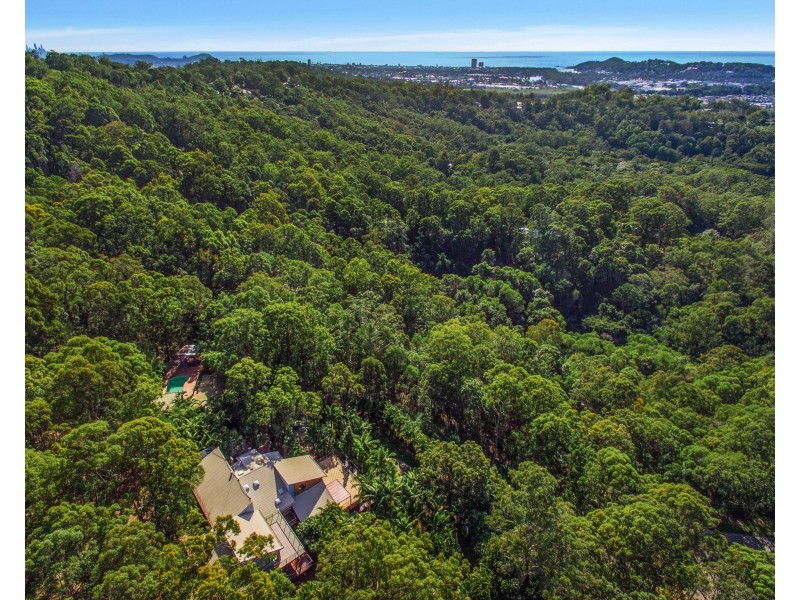 208 Tierney Drive, Currumbin Waters QLD 4223