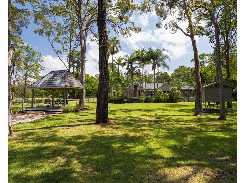 4 Heather Street, Tallebudgera QLD 4228