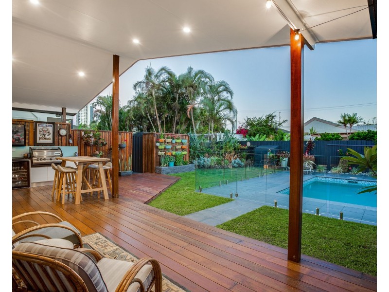 48 Second Avenue, Palm Beach QLD 4221