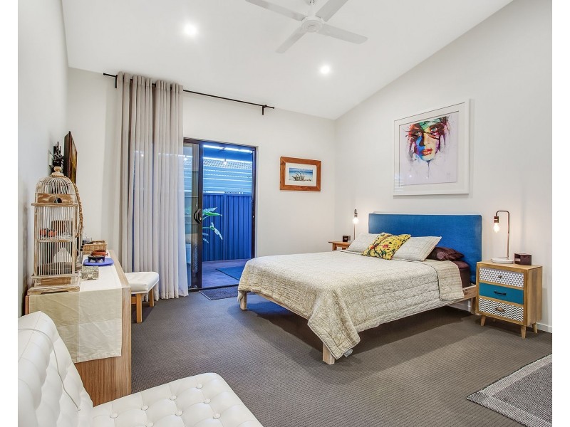 48 Second Avenue, Palm Beach QLD 4221