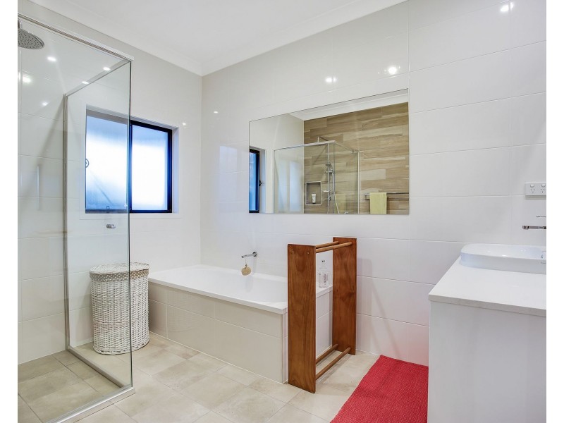 48 Second Avenue, Palm Beach QLD 4221