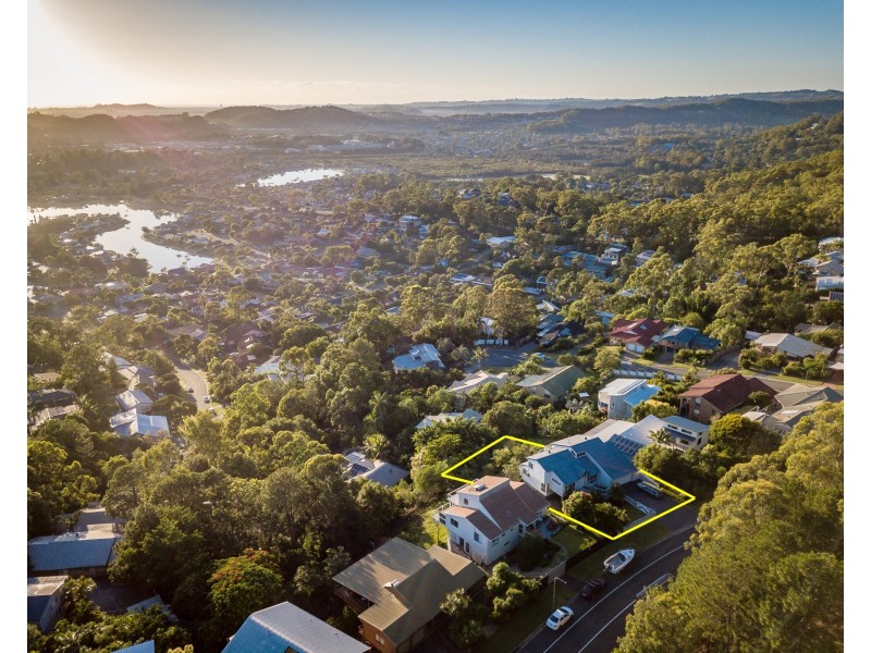 76 Doubleview Drive, Elanora QLD 4221