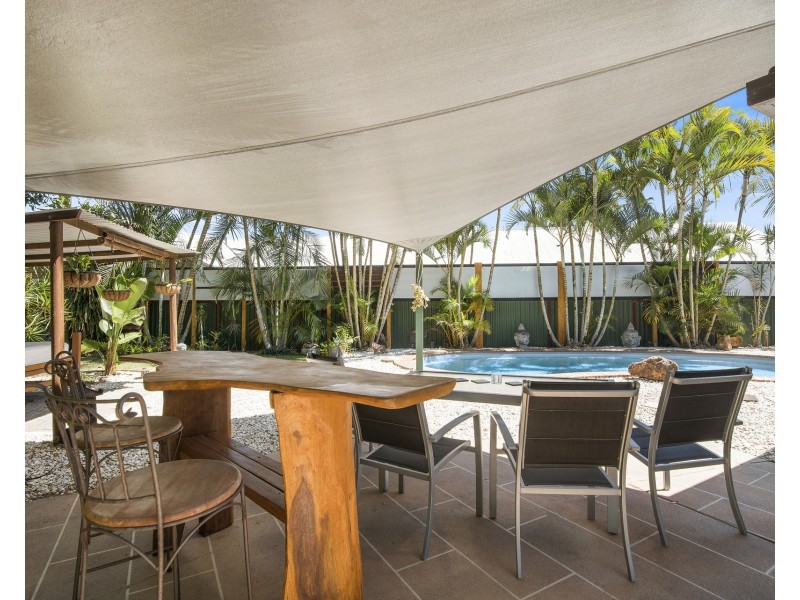 7 Blackwood Place, Palm Beach QLD 4221