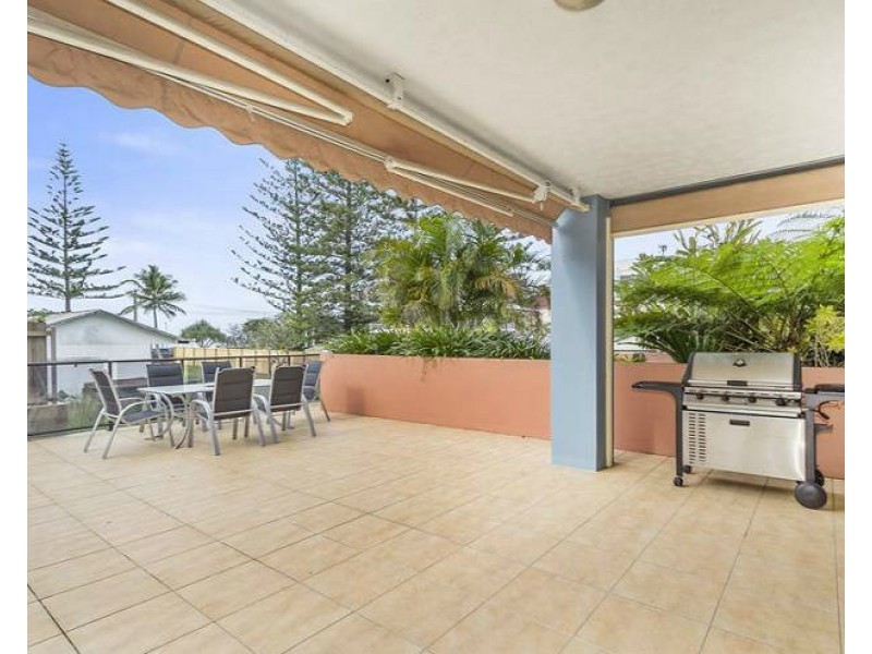 2/3 Johnston Street, Bilinga QLD 4225