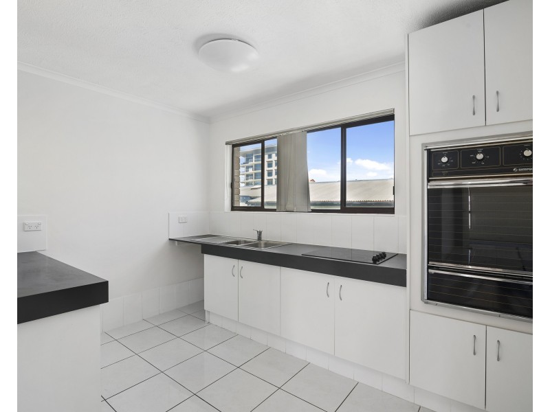 4/69 Golden Four Drive, Bilinga QLD 4225