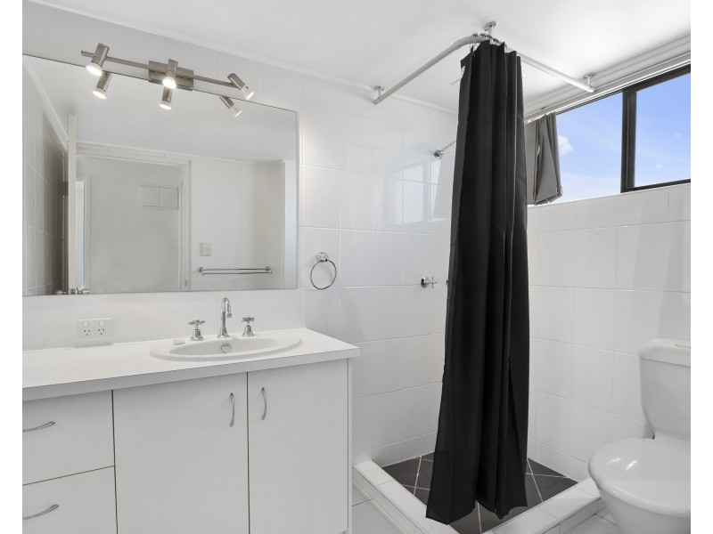 4/69 Golden Four Drive, Bilinga QLD 4225