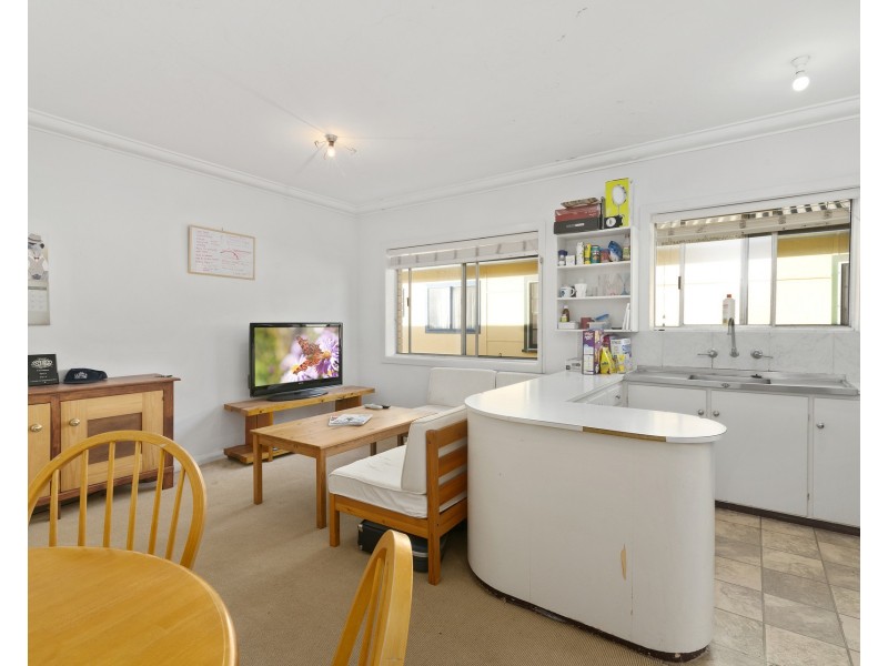 4/10 Lord Street, Coolangatta QLD 4225
