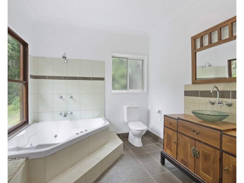 68 Petsch Creek Road, Tallebudgera Valley QLD 4228