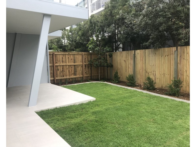 2/4 Cabarita Avenue, Tugun QLD 4224