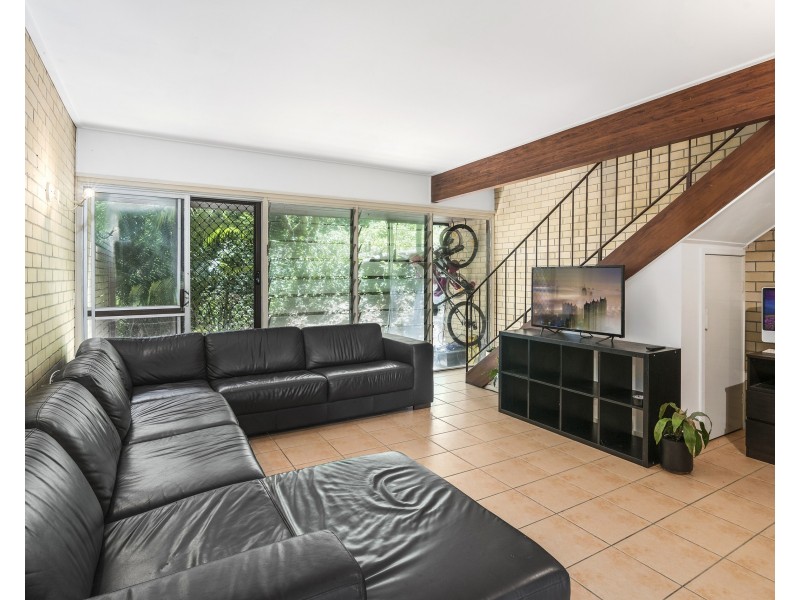 5B Weeumba Street, Currumbin QLD 4223