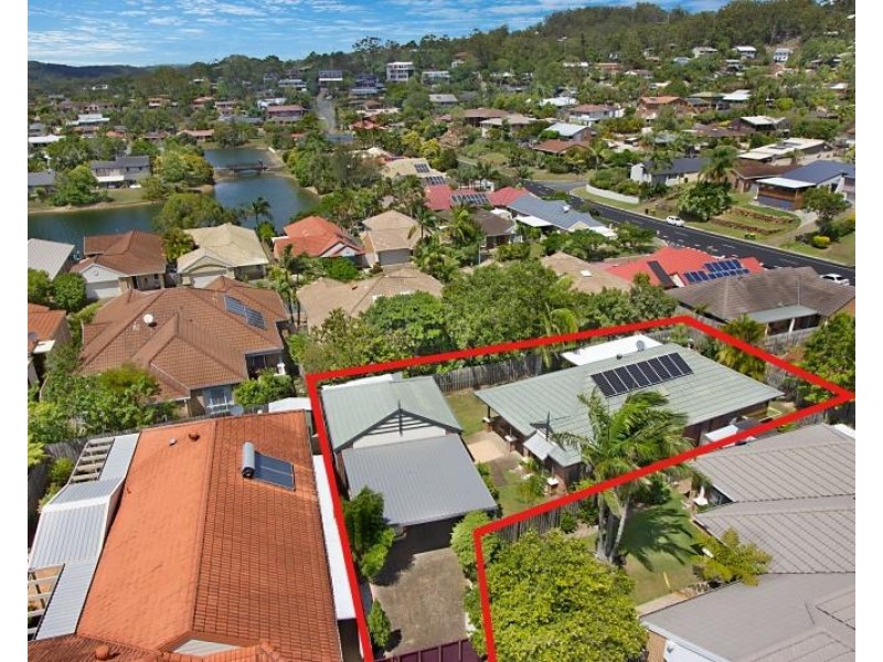 12 Oasis Crescent, Elanora QLD 4221