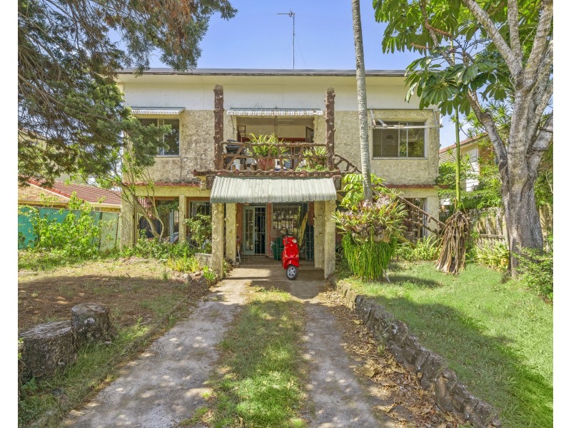 33 Golden Four Drive, Bilinga QLD 4225