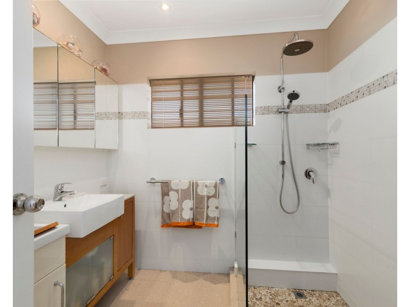 2/9 Biby Street, Tugun QLD 4224