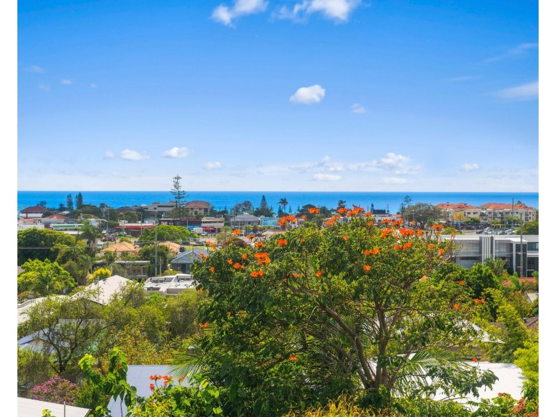 2/9 Biby Street, Tugun QLD 4224