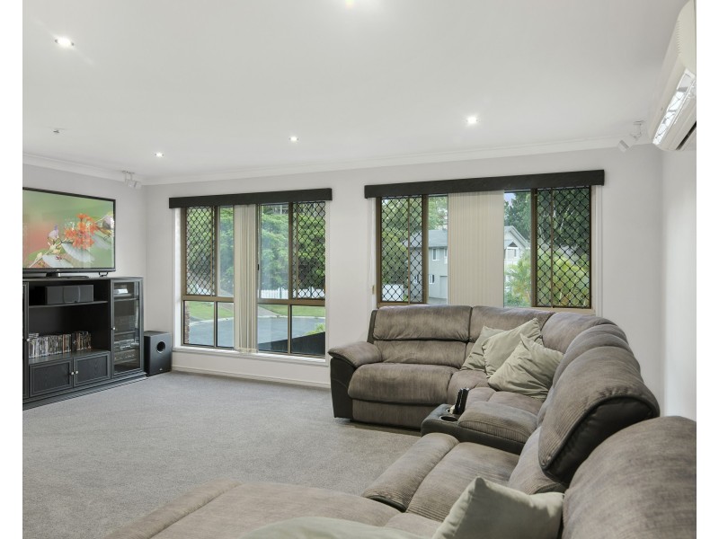 7 Capano Court, Elanora QLD 4221