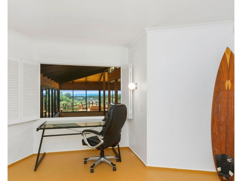 30 Alinjarra Drive, Tugun QLD 4224