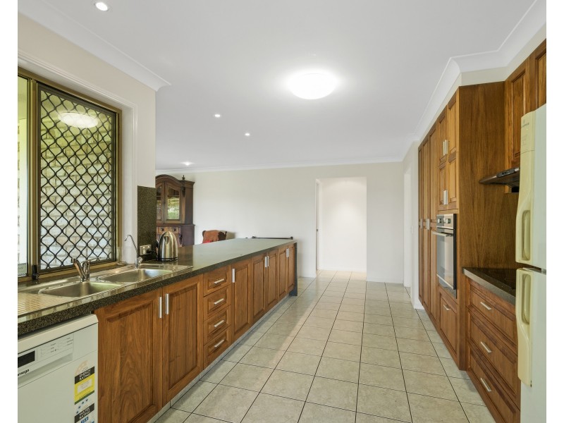34 Raleigh Terrace, Currumbin Waters QLD 4223