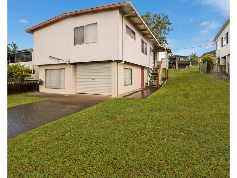 69 Kitchener Street, Tugun QLD 4224