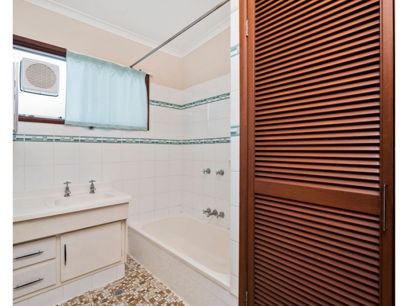 69 Kitchener Street, Tugun QLD 4224