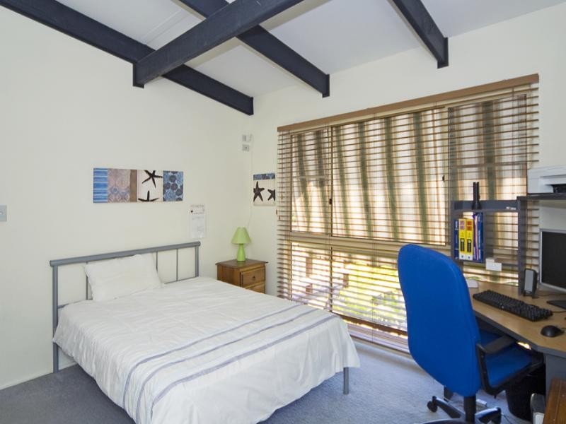 6 Wiluna Court, Elanora QLD 4221