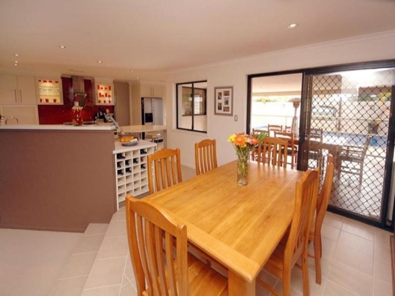 31 Jarrahdale Drive, Elanora QLD 4221