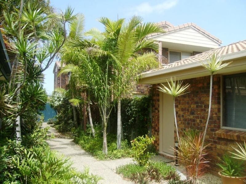 2/28 First Avenue, Palm Beach QLD 4221