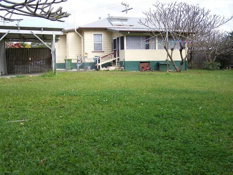 2 Boundary Street, Currumbin Waters QLD 4223