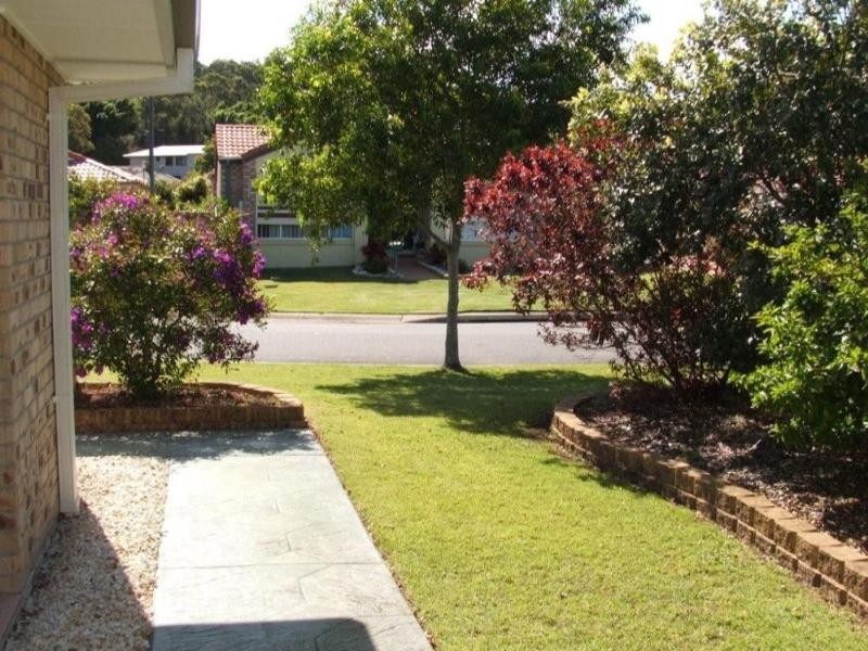 8 Rosewater Crescent, Tugun QLD 4224