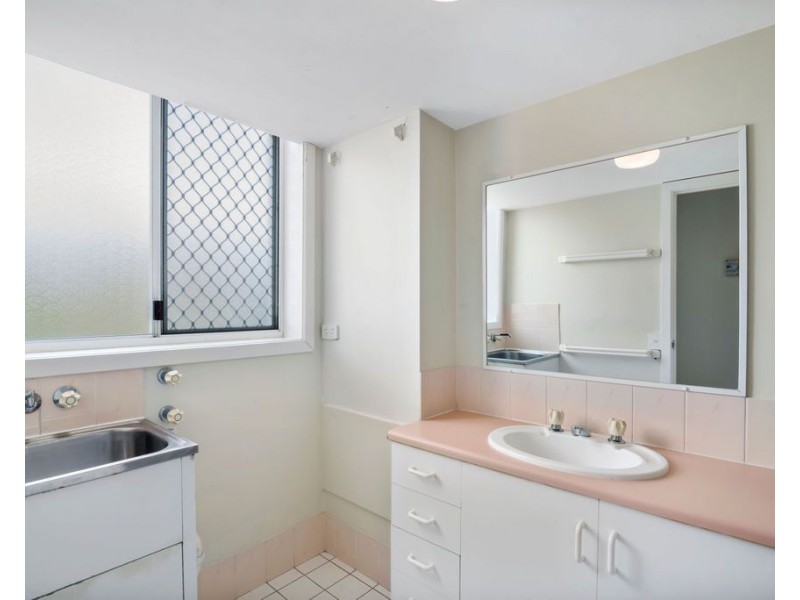 11/1306 Gold Coast Highway, Palm Beach QLD 4221