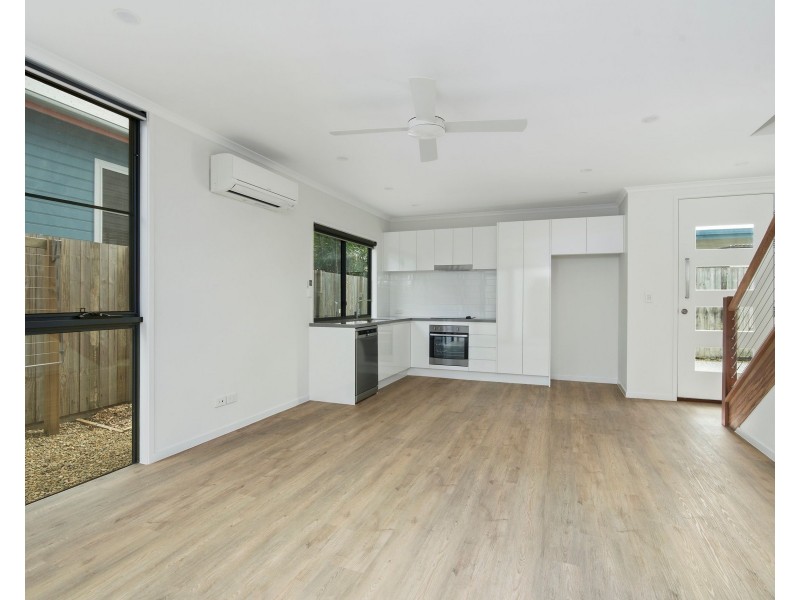 2/25 Appel Street, Kirra QLD 4225