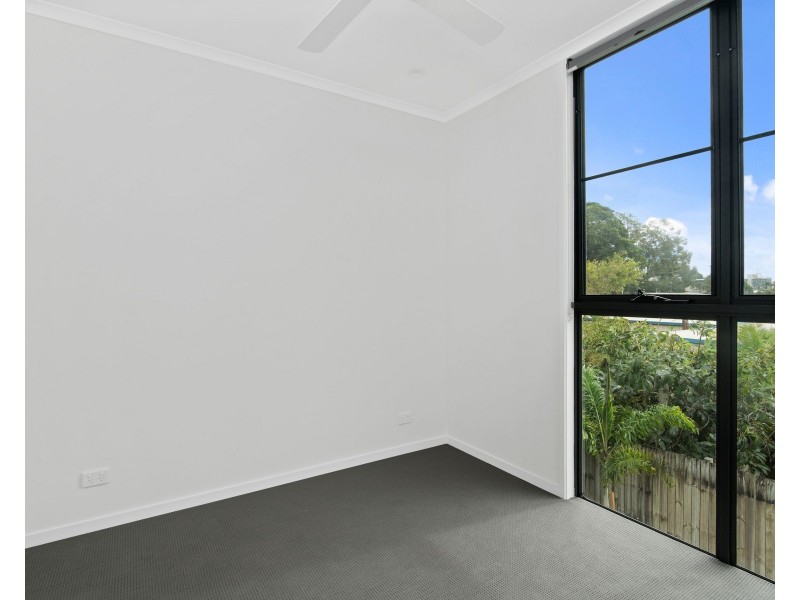 2/25 Appel Street, Kirra QLD 4225