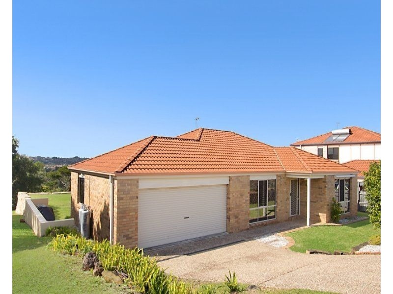 25 Champagne Drive, Banora Point NSW 2486