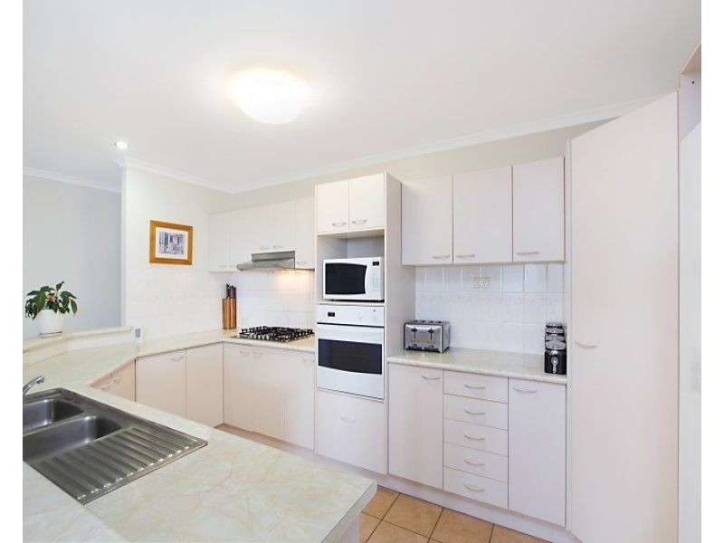 25 Champagne Drive, Banora Point NSW 2486