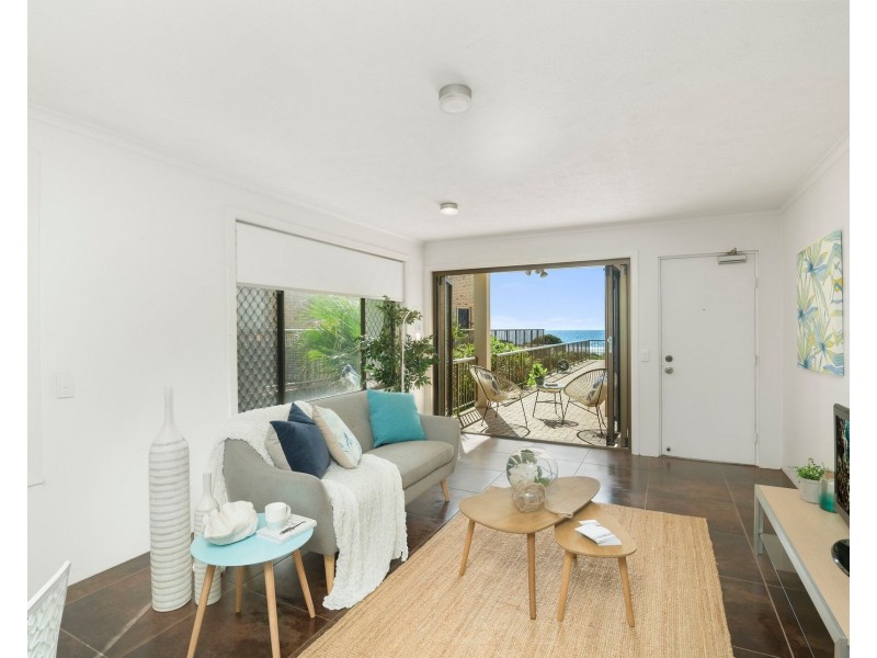 3/271 Golden Four Drive, Bilinga QLD 4225