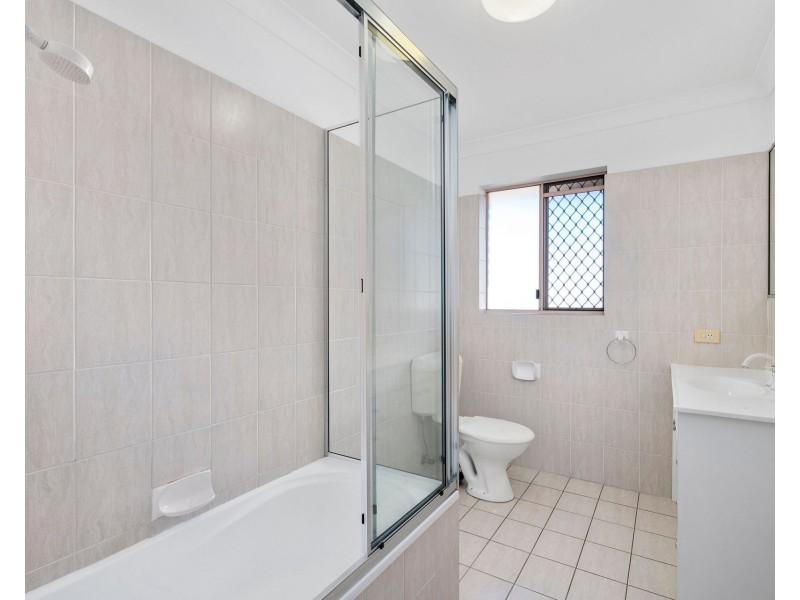 9/125 Golden Four Drive, Bilinga QLD 4225