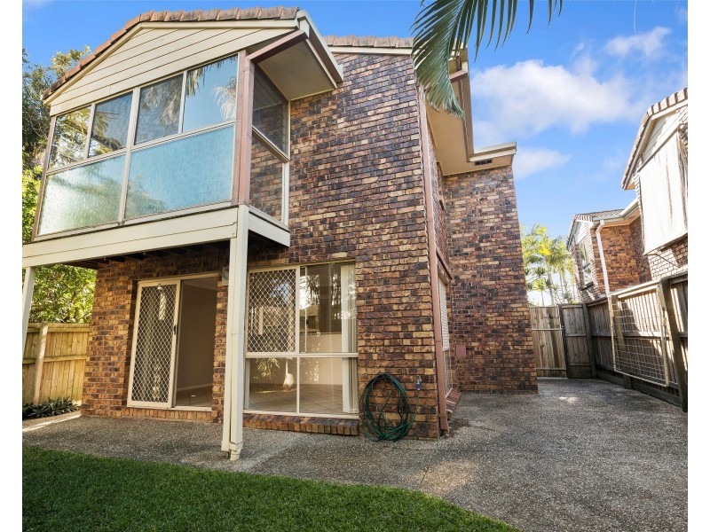 2/28 First Avenue, Palm Beach QLD 4221