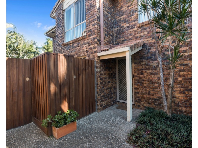 2/28 First Avenue, Palm Beach QLD 4221