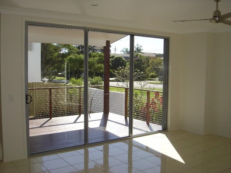 2/7 Station Street, Tugun QLD 4224